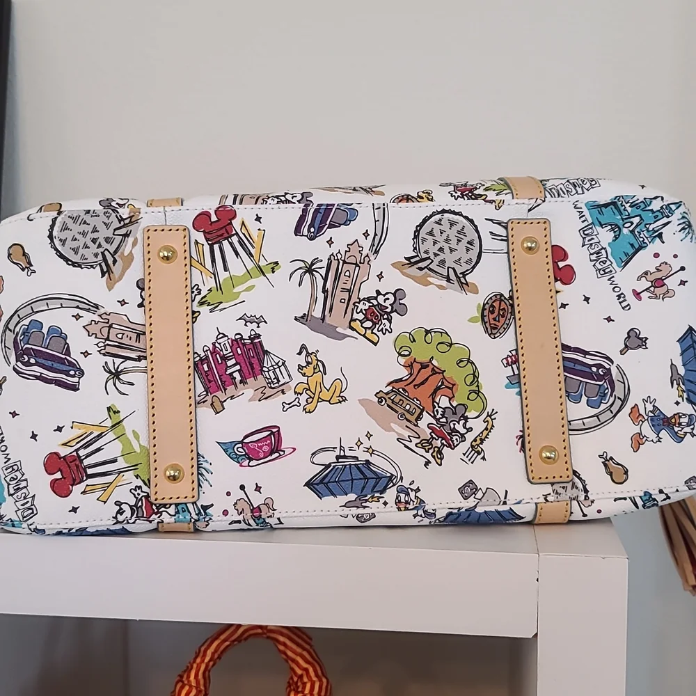 NWT *Rare* Retired Disneyana Walt Disney World Smith Tote